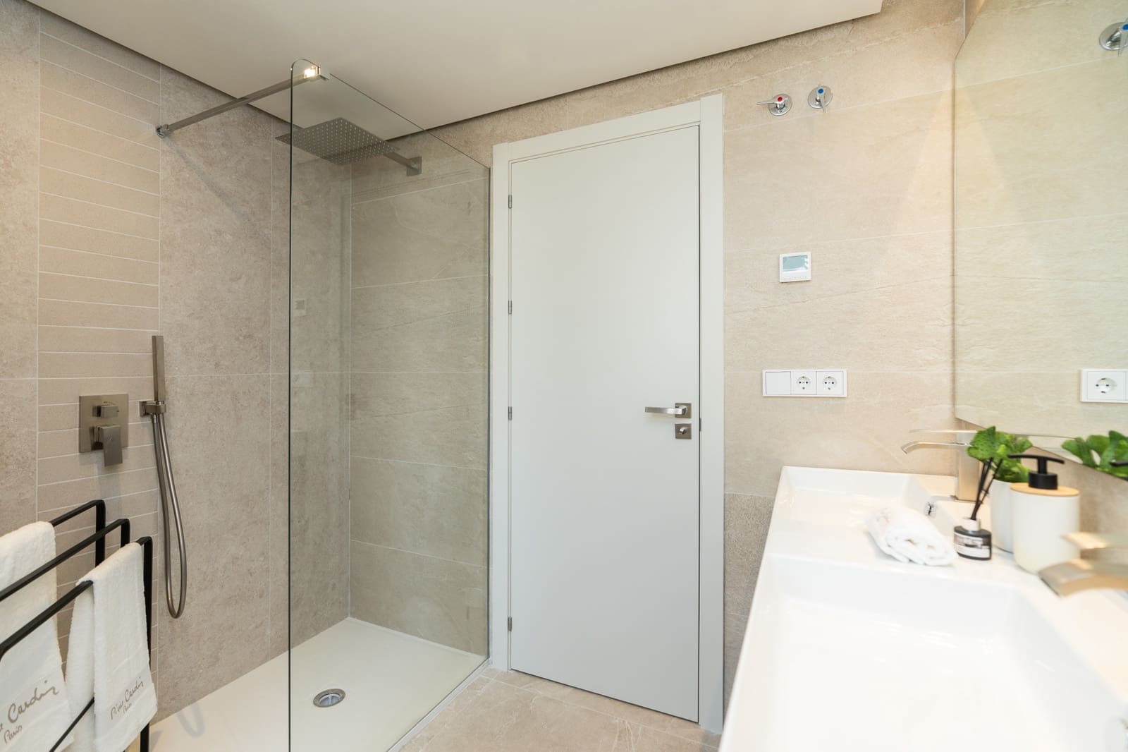 3 bedroom Penthouse for sale in Benahavis with pool garage - € 760,000 (Ref: 9486687)