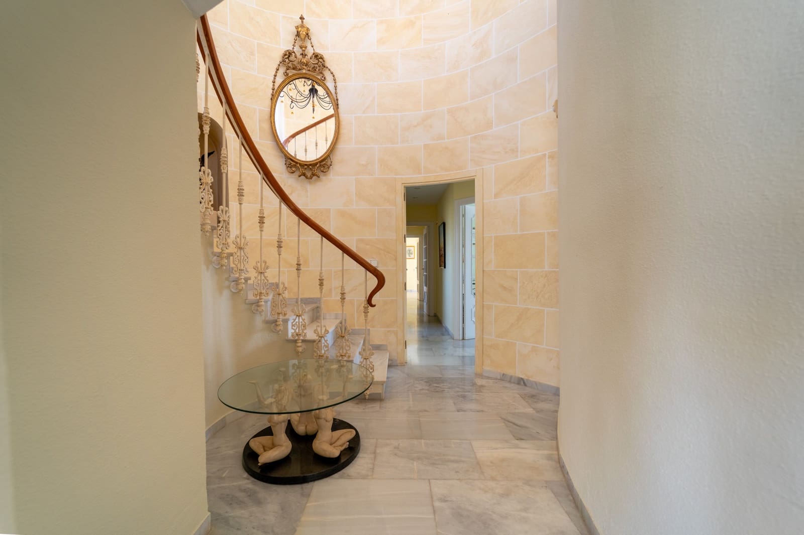 5 soveværelse Villa til salg i Mijas Costa med swimmingpool garage - € 2.450.000 (Ref: 9486689)