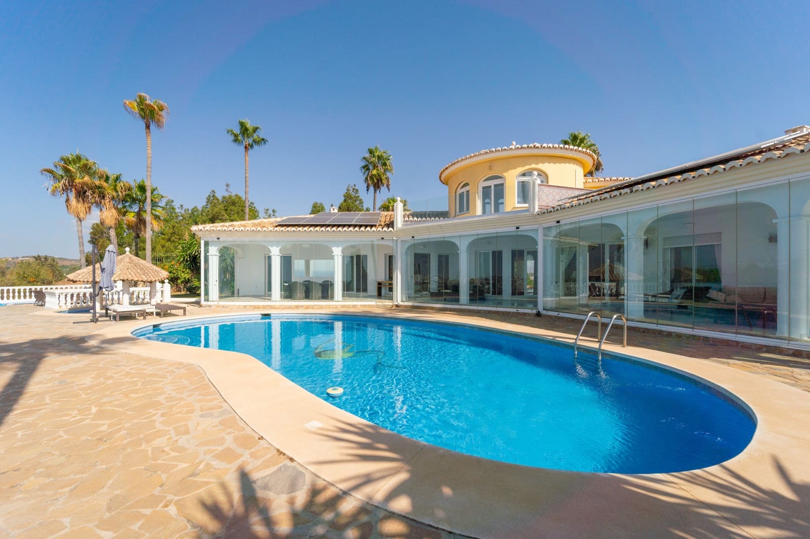 5 soveværelse Villa til salg i Mijas Costa med swimmingpool garage - € 2.450.000 (Ref: 9486689)