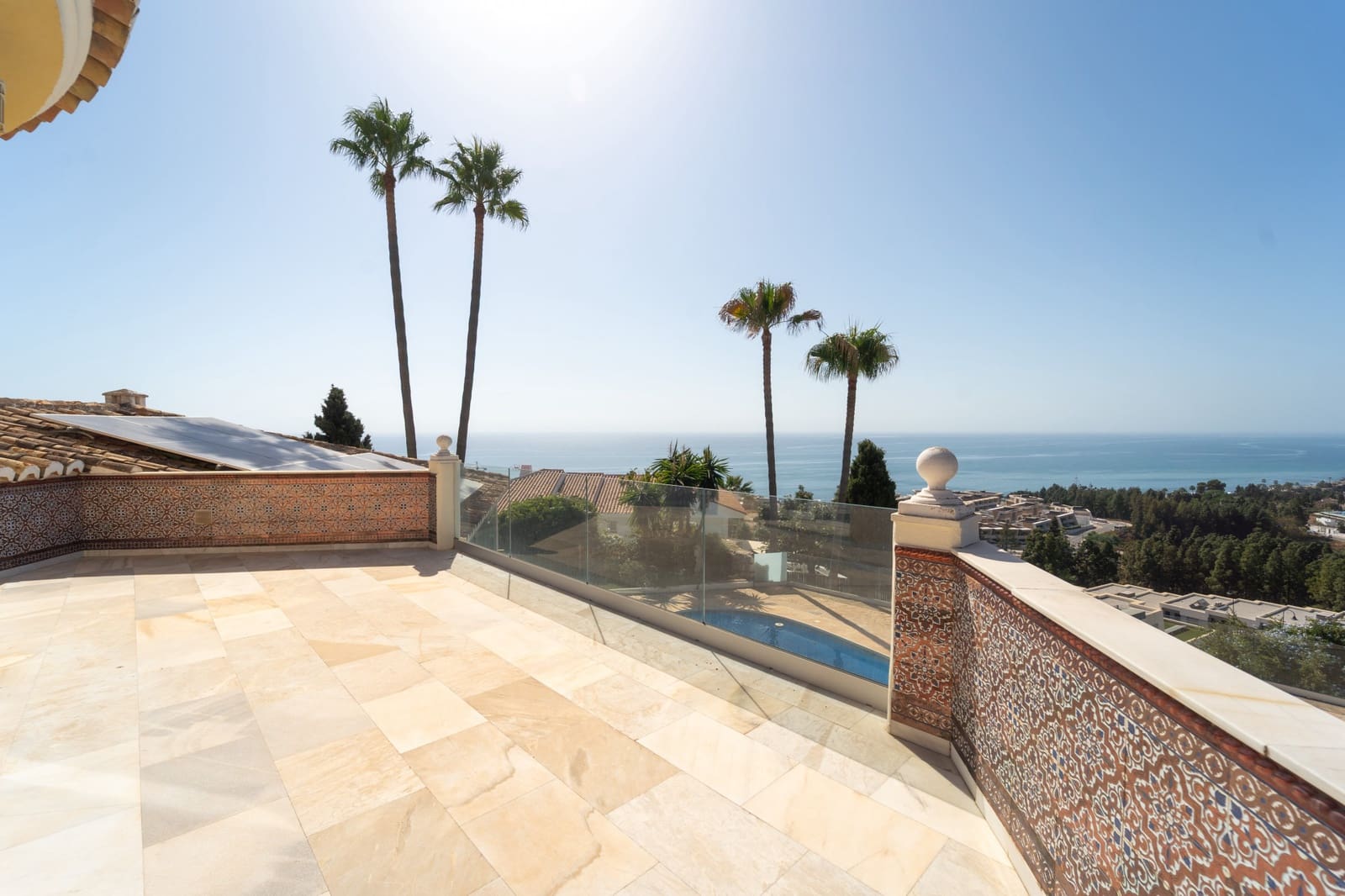 5 bedroom Villa for sale in Mijas Costa with pool garage - € 2,450,000 (Ref: 9486689)