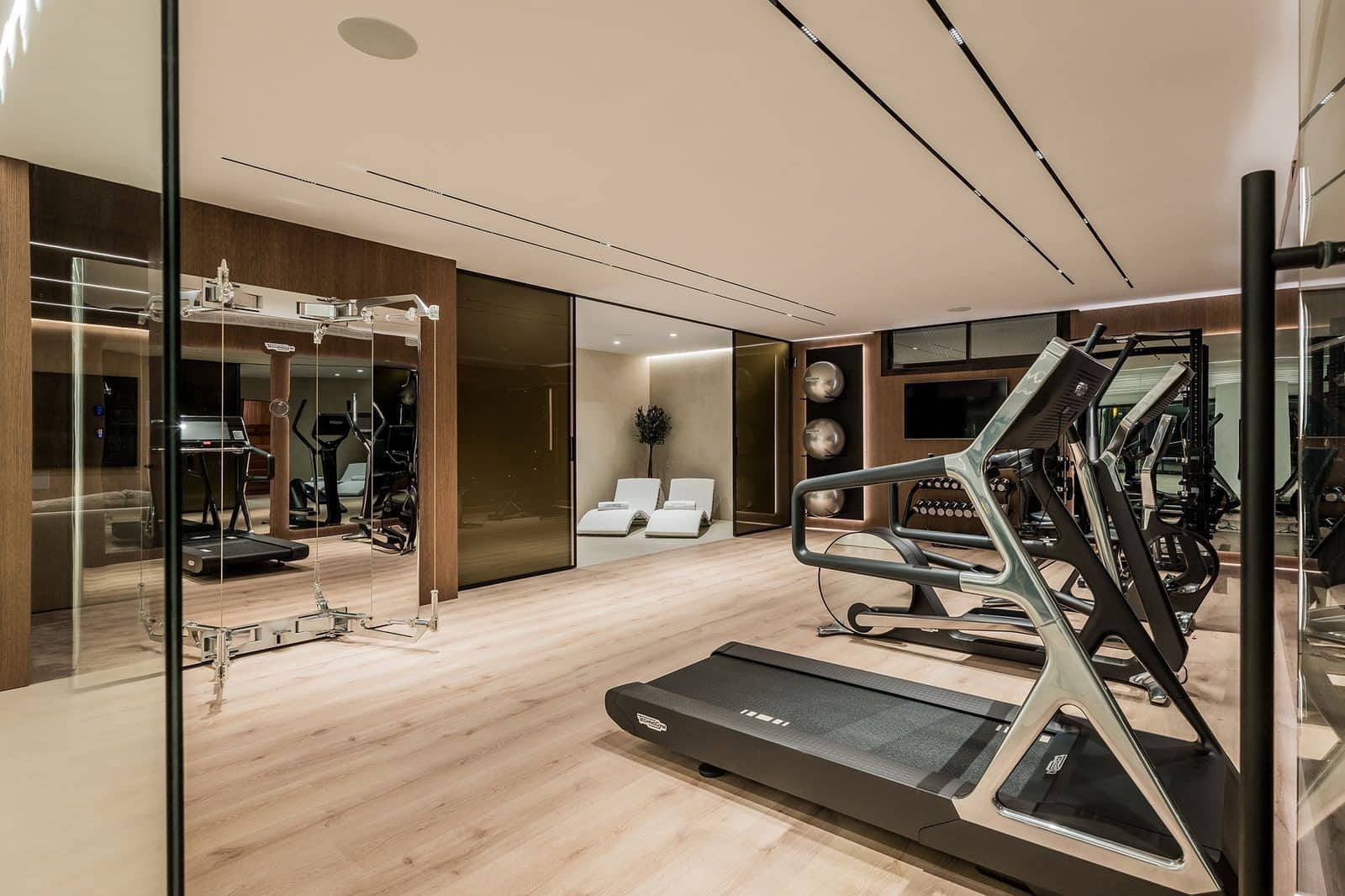 5 camera da letto Villa in vendita in Golden Mile con piscina garage - 9.950.000 € (Rif: 9494423)