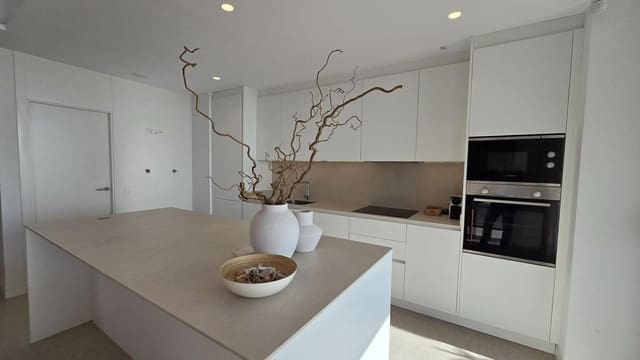 Apartamento de 3 habitaciones en Torremolinos en venta con piscina garaje - 1.550.000 € (Ref: 9494424)