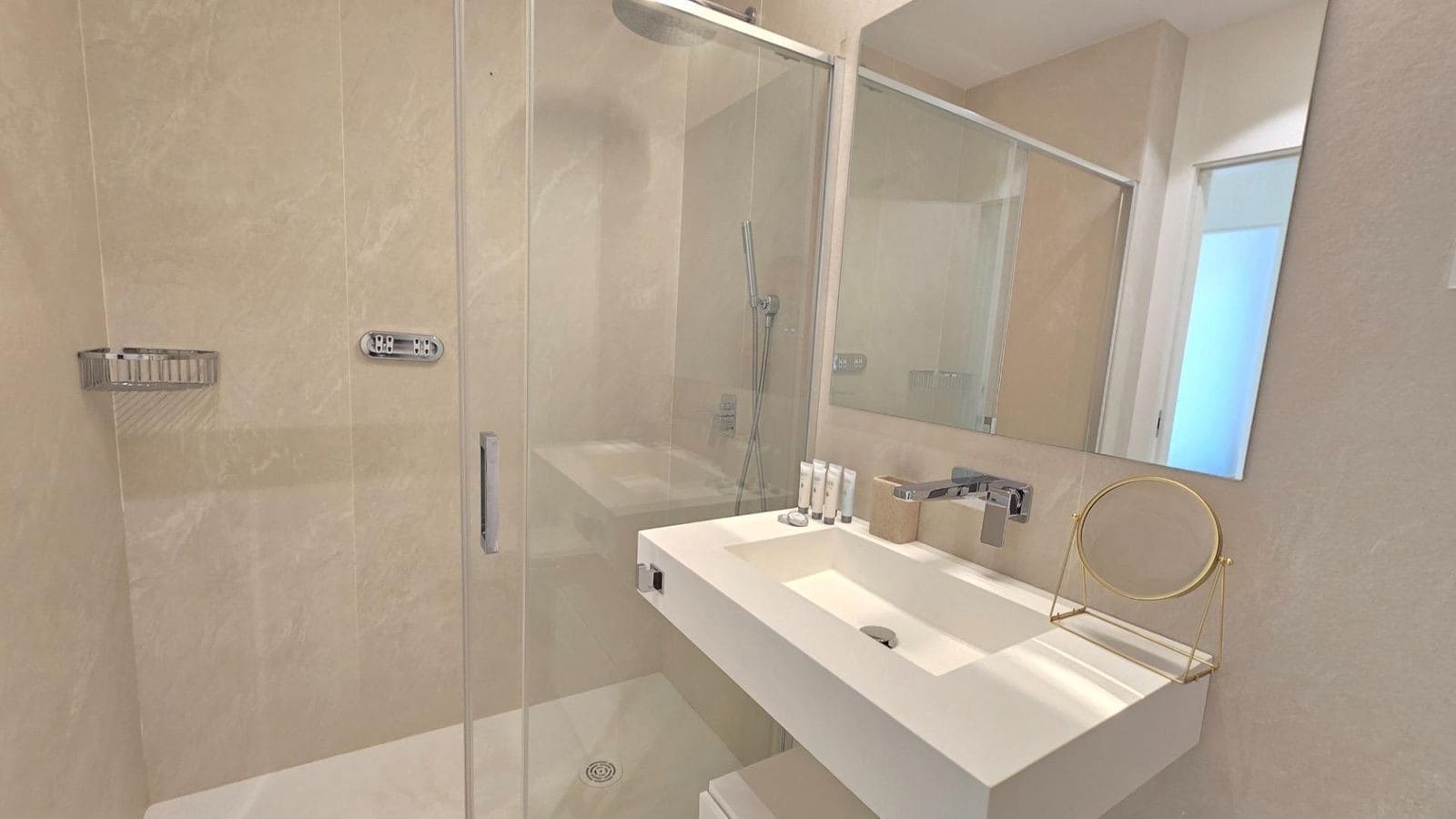 3 soverom Leilighet til salgs i Torremolinos med svømmebasseng garasje - € 1 550 000 (Ref: 9494424)