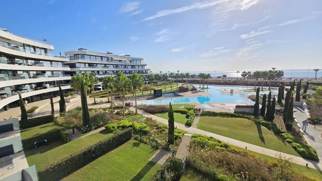 Apartamento de 3 habitaciones en Torremolinos en venta con piscina garaje - 1.550.000 € (Ref: 9494424)