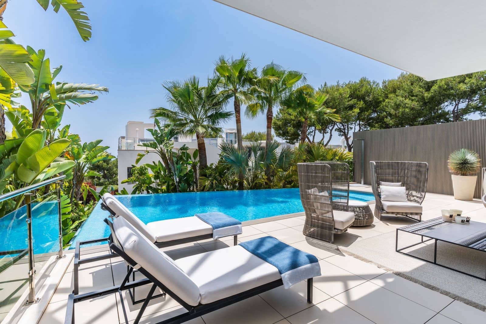 4 Zimmer Villa zu verkaufen in Marbella mit Pool Garage - 3.950.000 € (Ref: 9499674)