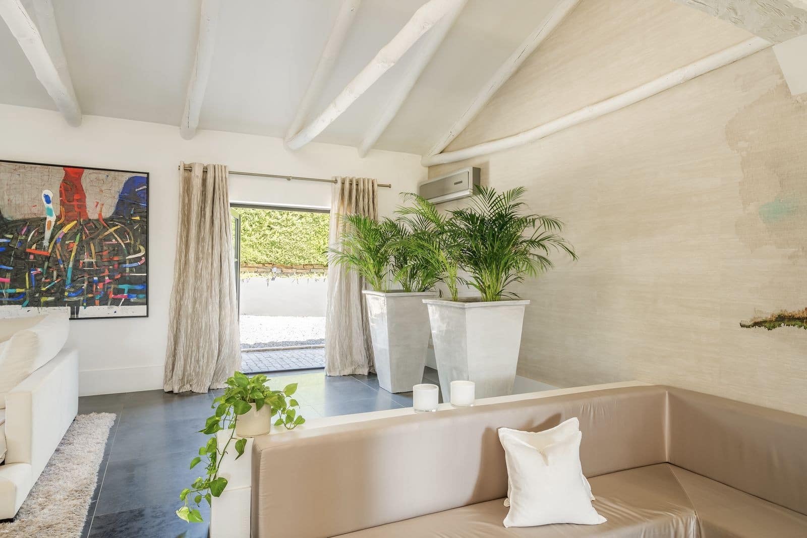 5 bedroom Villa for sale in El Paraiso with pool garage - € 3,195,000 (Ref: 9499675)