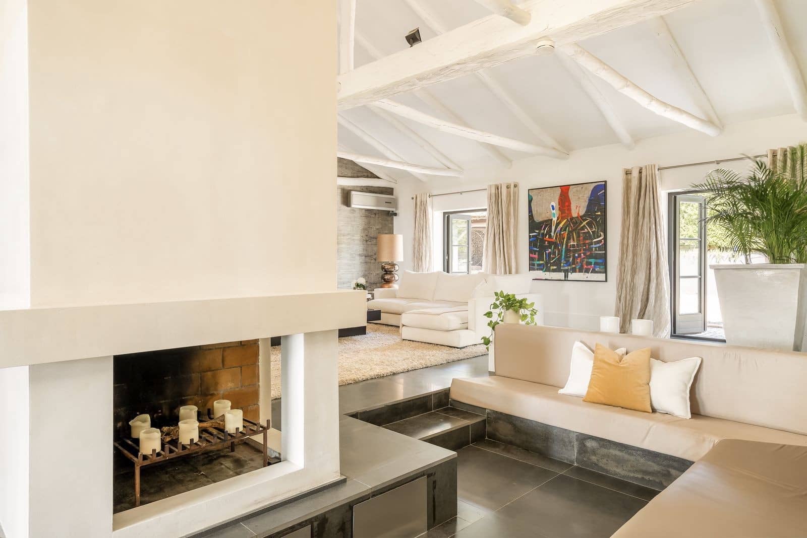5 soverom Villa til salgs i El Paraiso med svømmebasseng garasje - € 3 195 000 (Ref: 9499675)