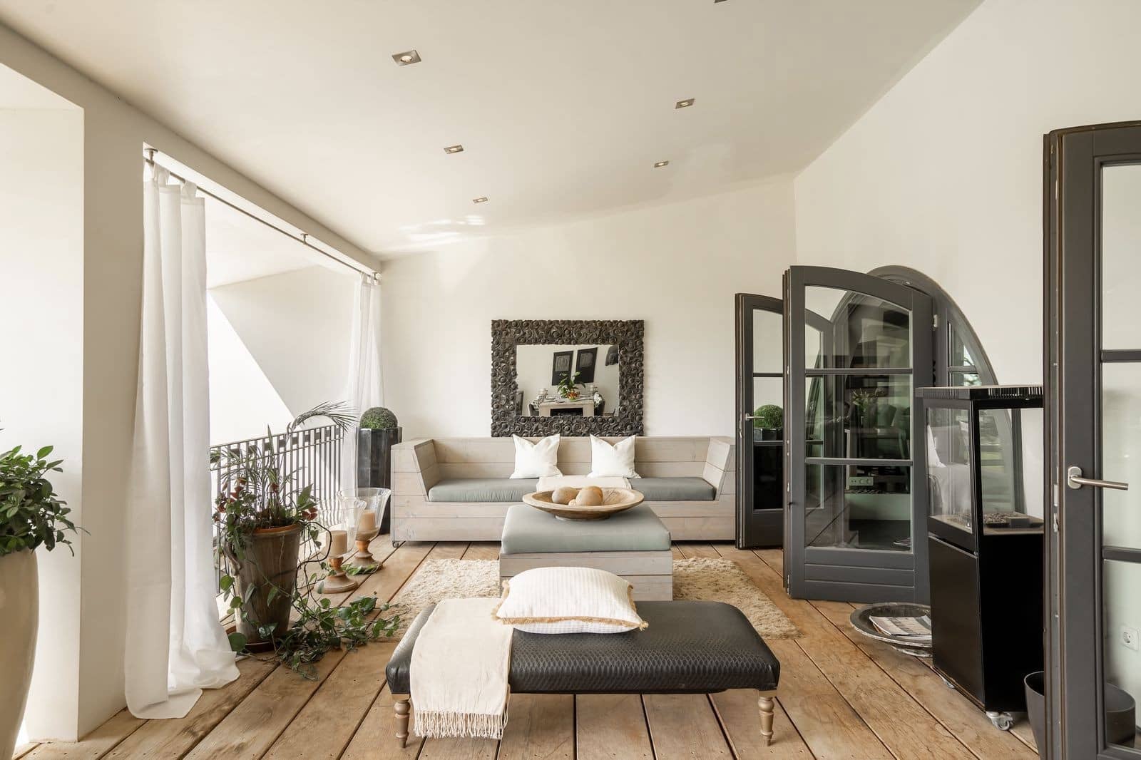 5 soverom Villa til salgs i El Paraiso med svømmebasseng garasje - € 3 195 000 (Ref: 9499675)