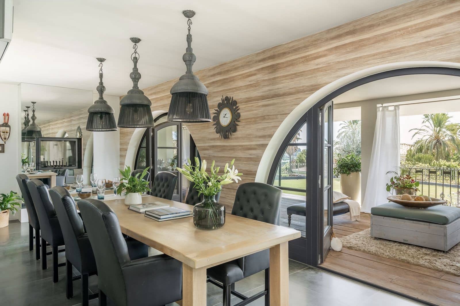 5 soverom Villa til salgs i El Paraiso med svømmebasseng garasje - € 3 195 000 (Ref: 9499675)