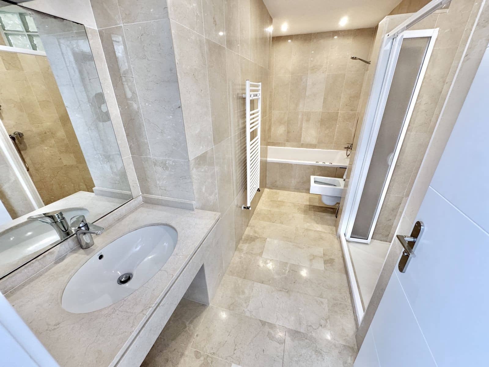 5 sovrum Villa till salu i La Cala de Mijas med pool garage - 1 595 000 € (Ref: 9501970)