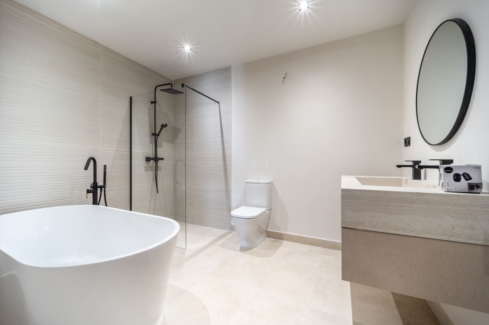 5 soverom Villa til salgs i La Cala de Mijas med svømmebasseng garasje - € 2 295 000 (Ref: 9508602)