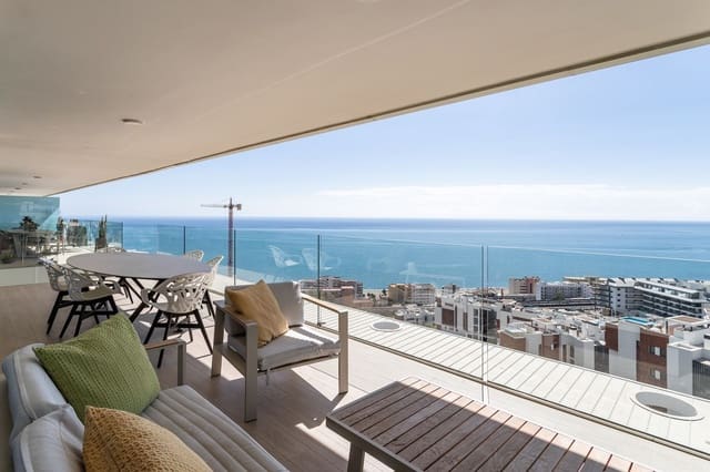 3 quarto Apartamento para venda em El Higuerón, Fuengirola - 1 050 000 € (Ref: 9513113)