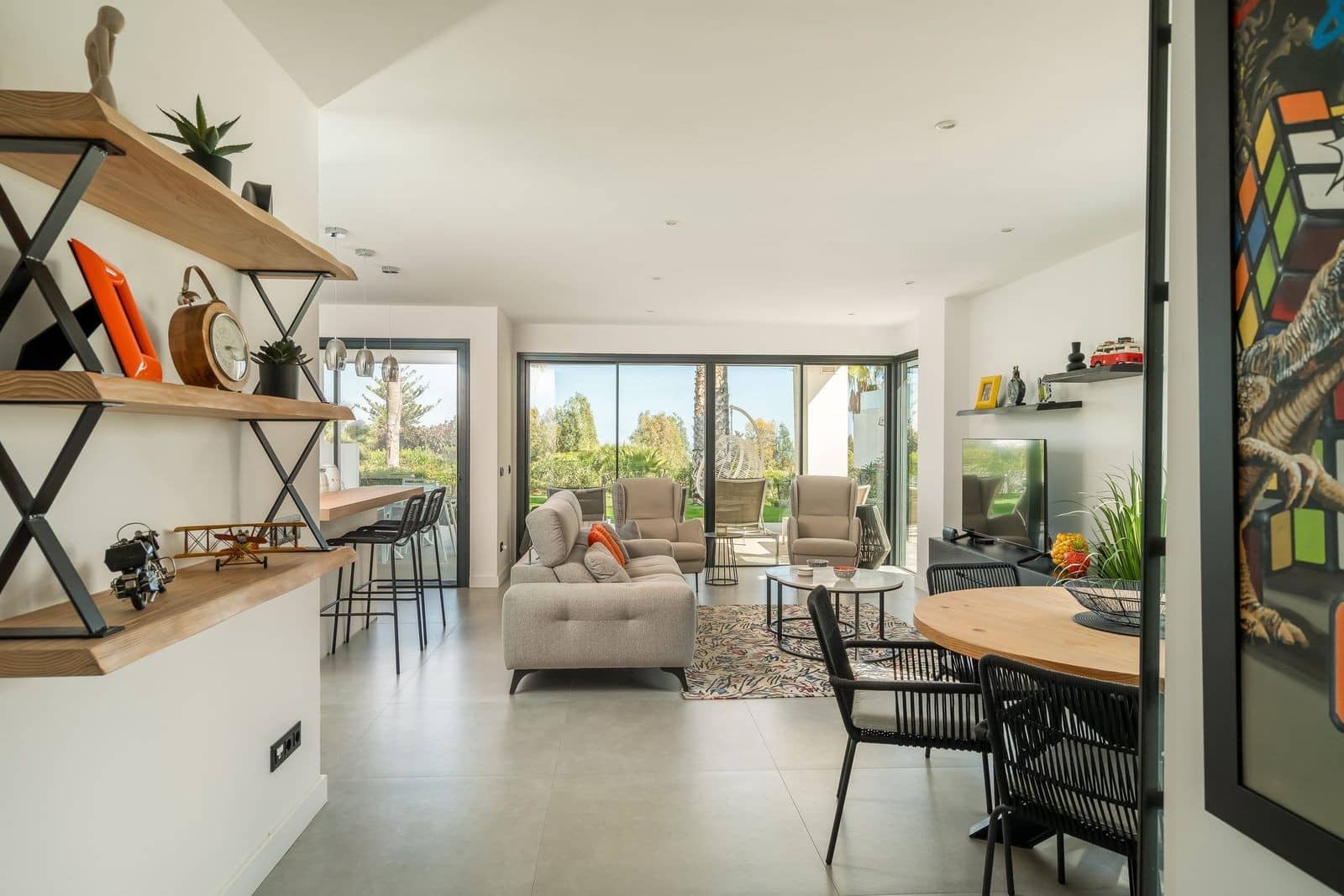 3 makuuhuone Huoneisto myytävänä paikassa Estepona mukana uima-altaan 
autotalli - 890 000 € (Ref: 9513114)