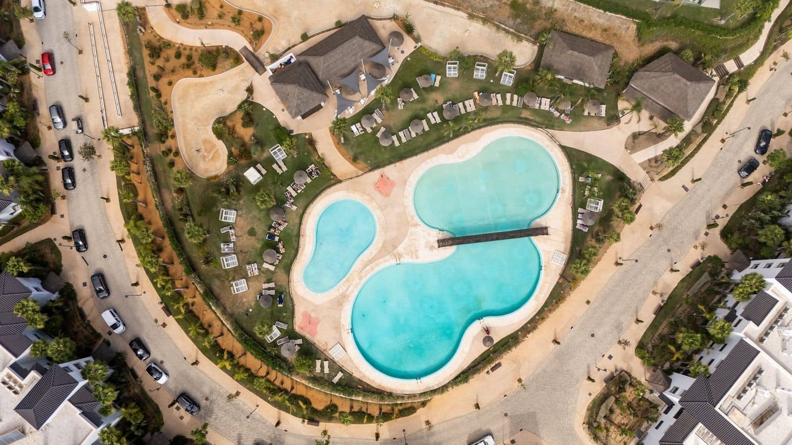 3 makuuhuone Huoneisto myytävänä paikassa Estepona mukana uima-altaan 
autotalli - 890 000 € (Ref: 9513114)