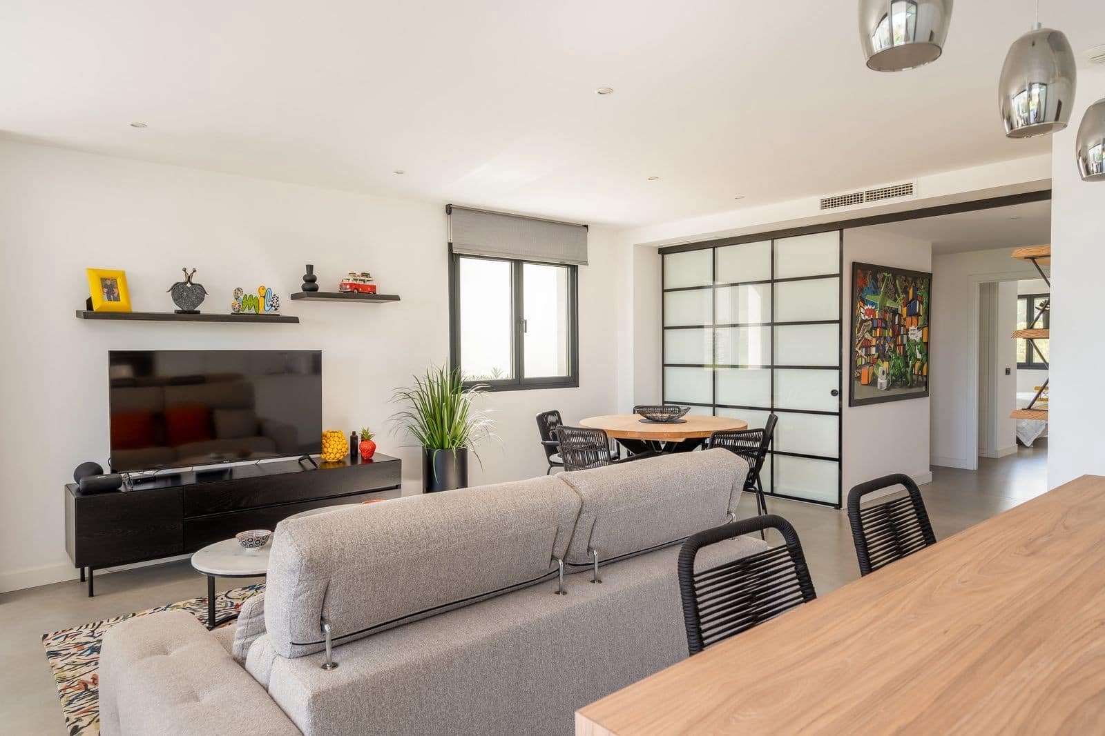 3 bedroom Apartment for sale in Estepona with pool garage - € 890,000 (Ref: 9513114)