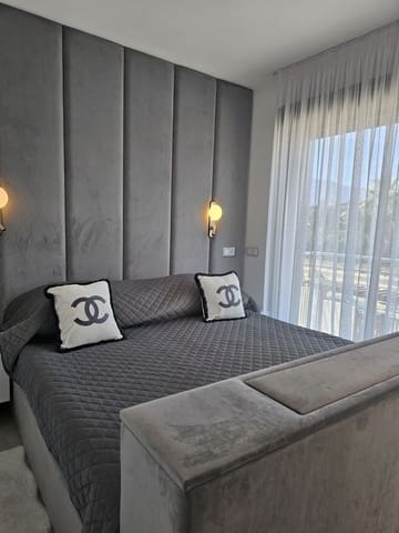 2 sypialnia Apartament na sprzedaż w Estepona z basenem garażem - 1 340 000 € (Ref: 9513115)