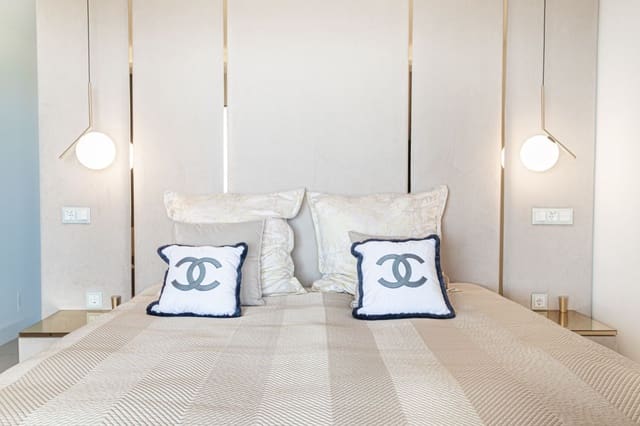 2 sypialnia Apartament na sprzedaż w Estepona z basenem garażem - 1 340 000 € (Ref: 9513115)