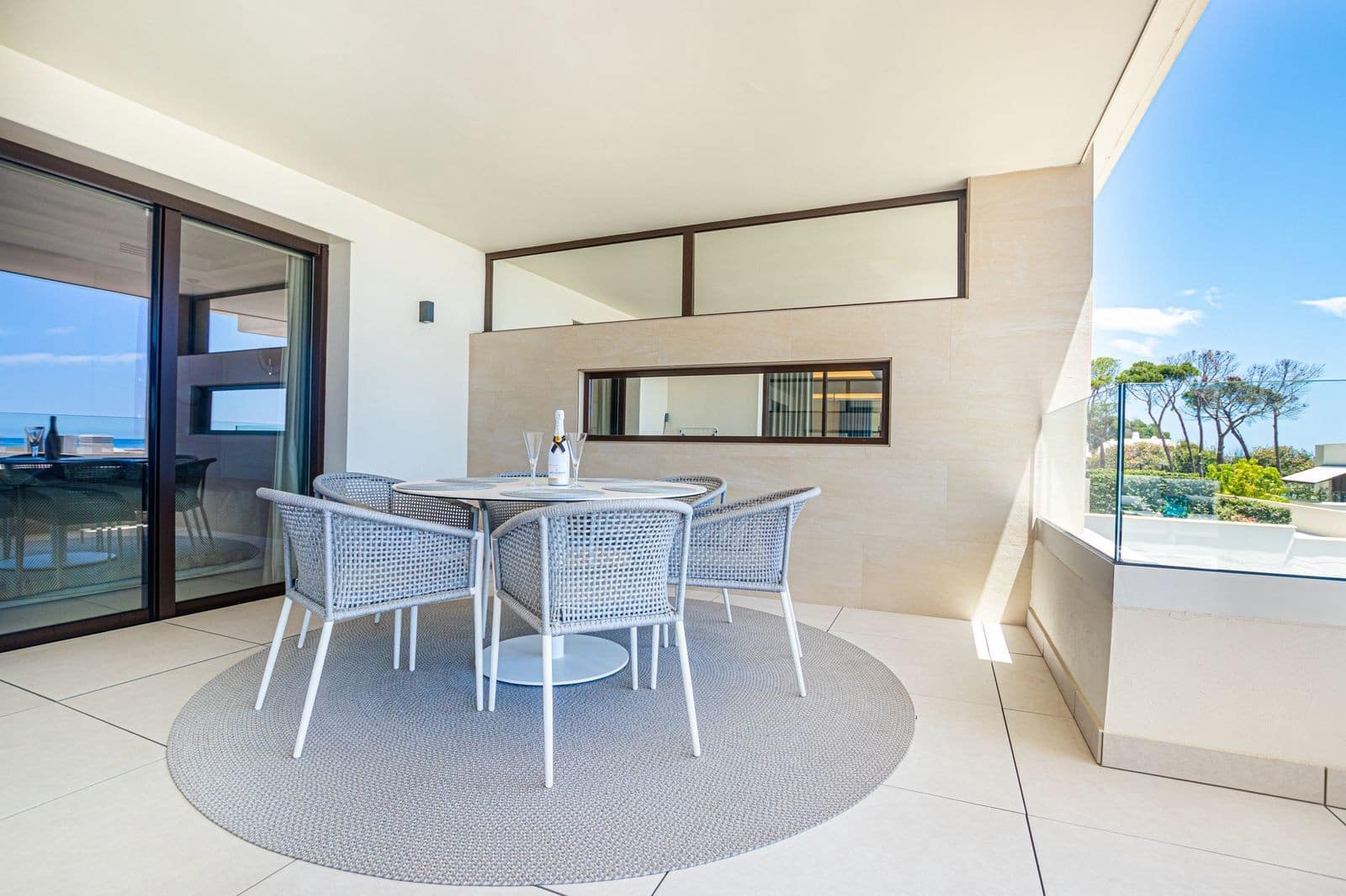 2 slaapkamer Appartement te koop in Estepona met zwembad garage - € 1.340.000 (Ref: 9513115)