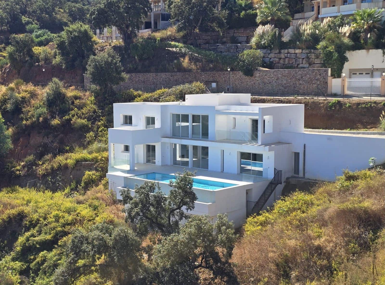 4 slaapkamer Villa te koop in Marbella met zwembad garage - € 1.599.000 (Ref: 9513117)