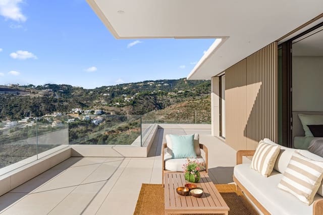 Apartamento de 3 habitaciones en Benahavís en venta con piscina garaje - 1.495.000 € (Ref: 9513118)