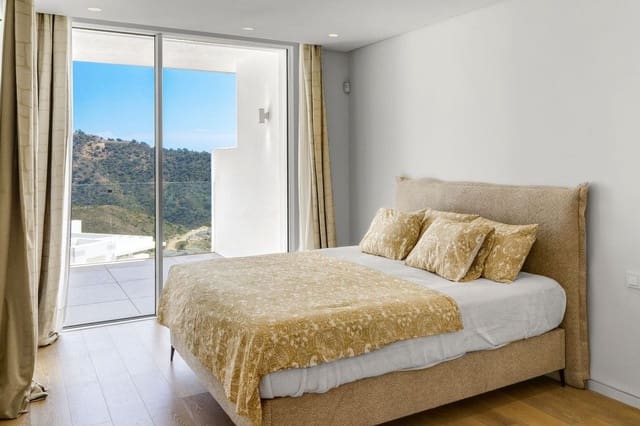 2 bedroom Apartment for sale in Ojen with pool garage - € 760,000 (Ref: 9513119)