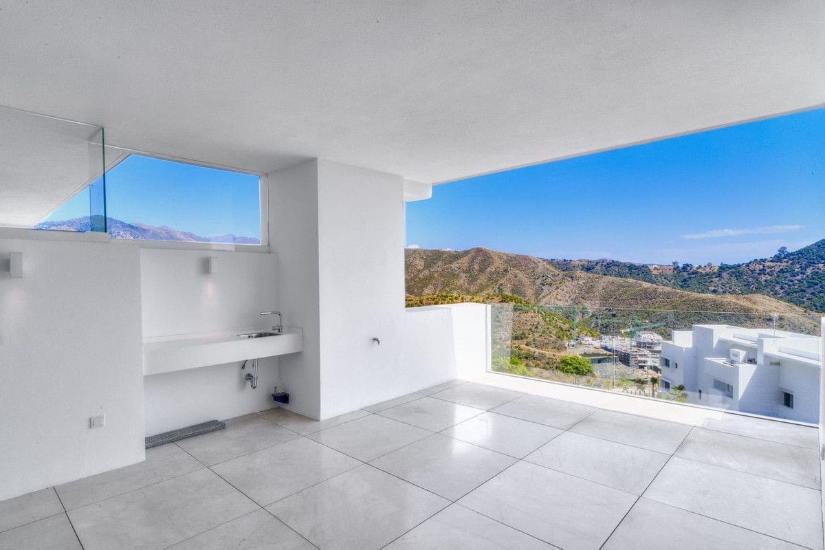 2 bedroom Apartment for sale in Ojen with pool garage - € 760,000 (Ref: 9513119)