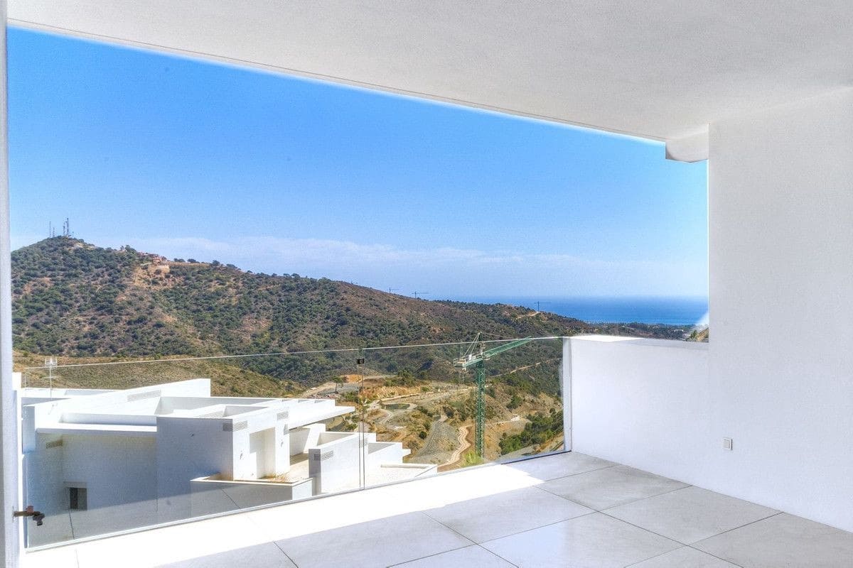 2 bedroom Apartment for sale in Ojen with pool garage - € 760,000 (Ref: 9513119)