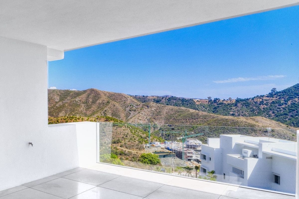 2 bedroom Apartment for sale in Ojen with pool garage - € 760,000 (Ref: 9513119)