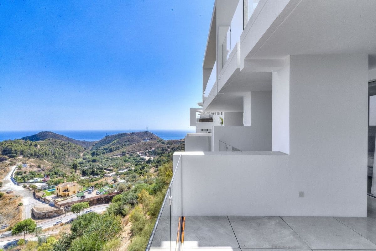 2 bedroom Apartment for sale in Ojen with pool garage - € 760,000 (Ref: 9513119)