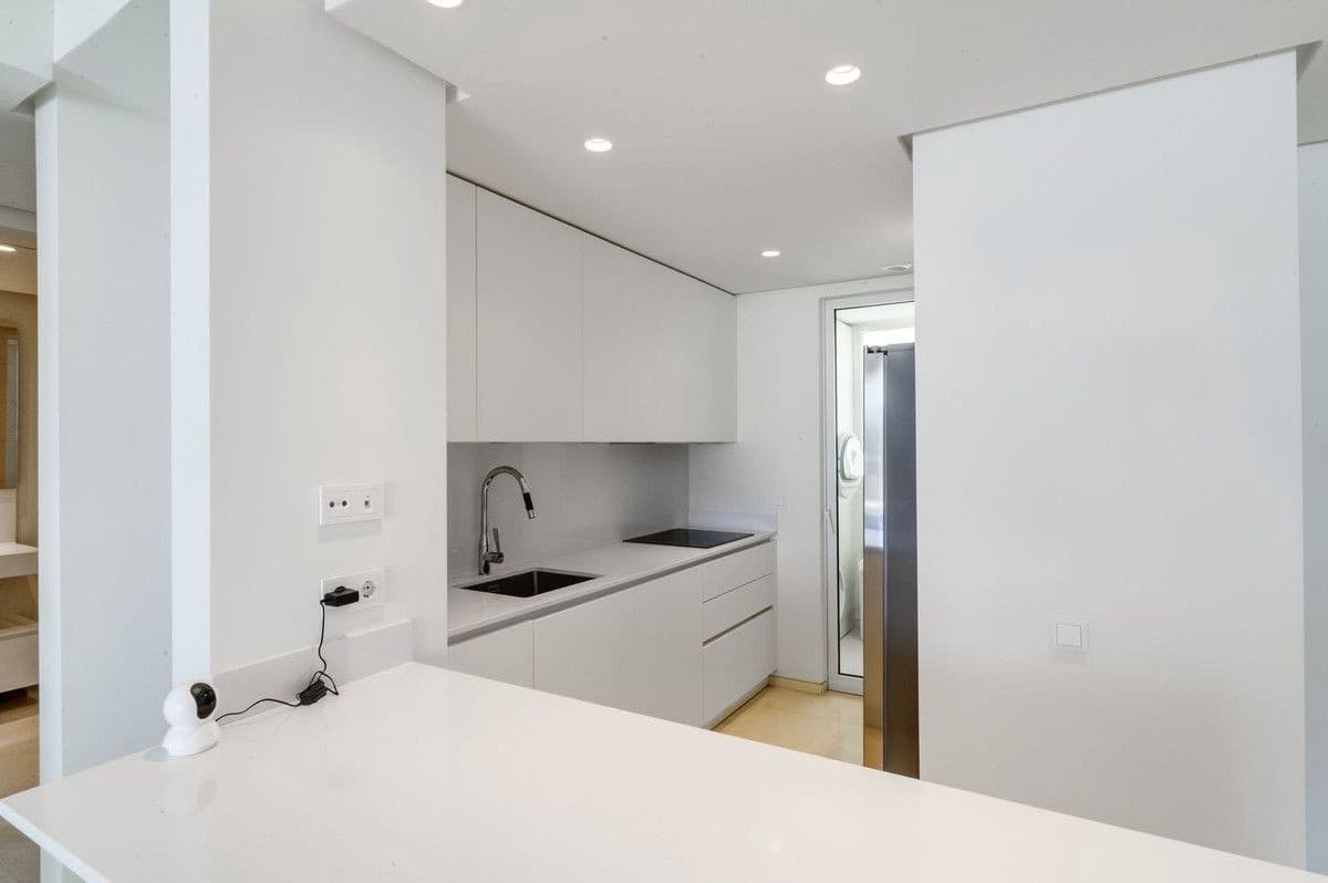 2 slaapkamer Appartement te koop in Ojen met zwembad garage - € 760.000 (Ref: 9513119)