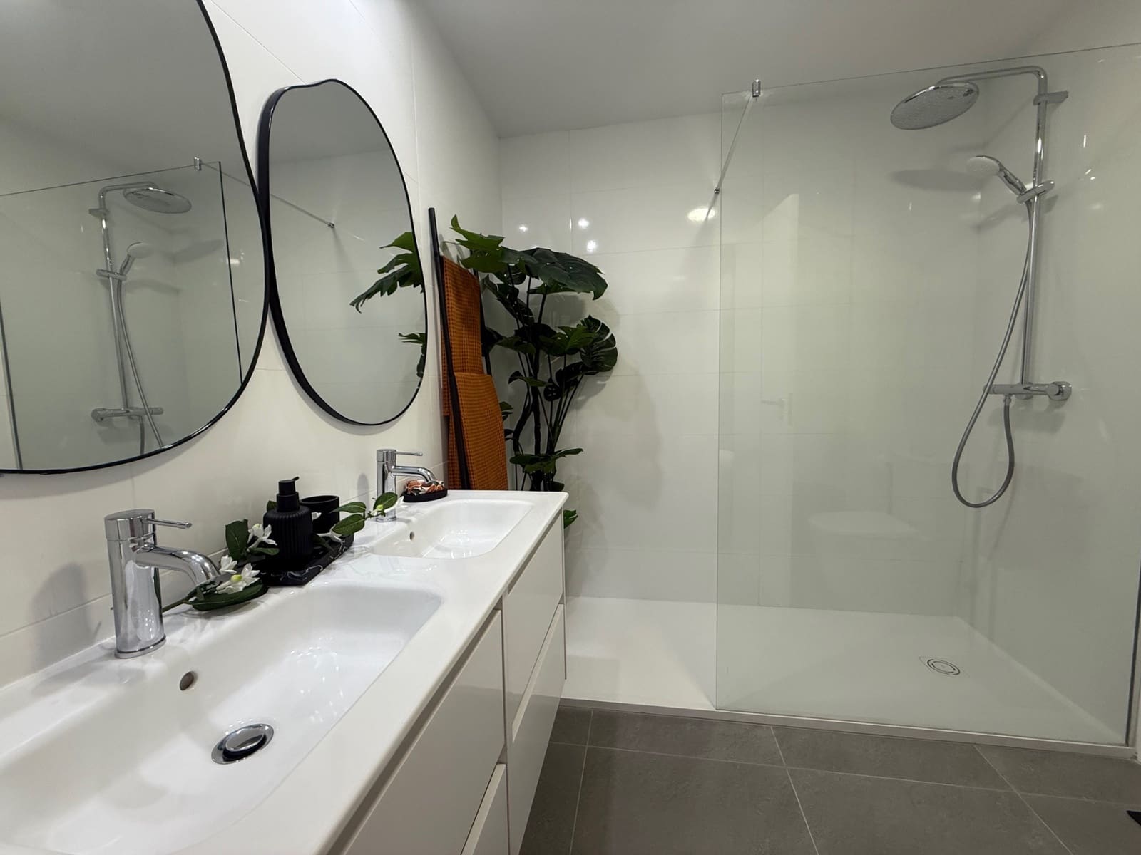 2 soveværelse Lejlighed til salg i El Chaparral med swimmingpool garage - € 410.000 (Ref: 9518792)
