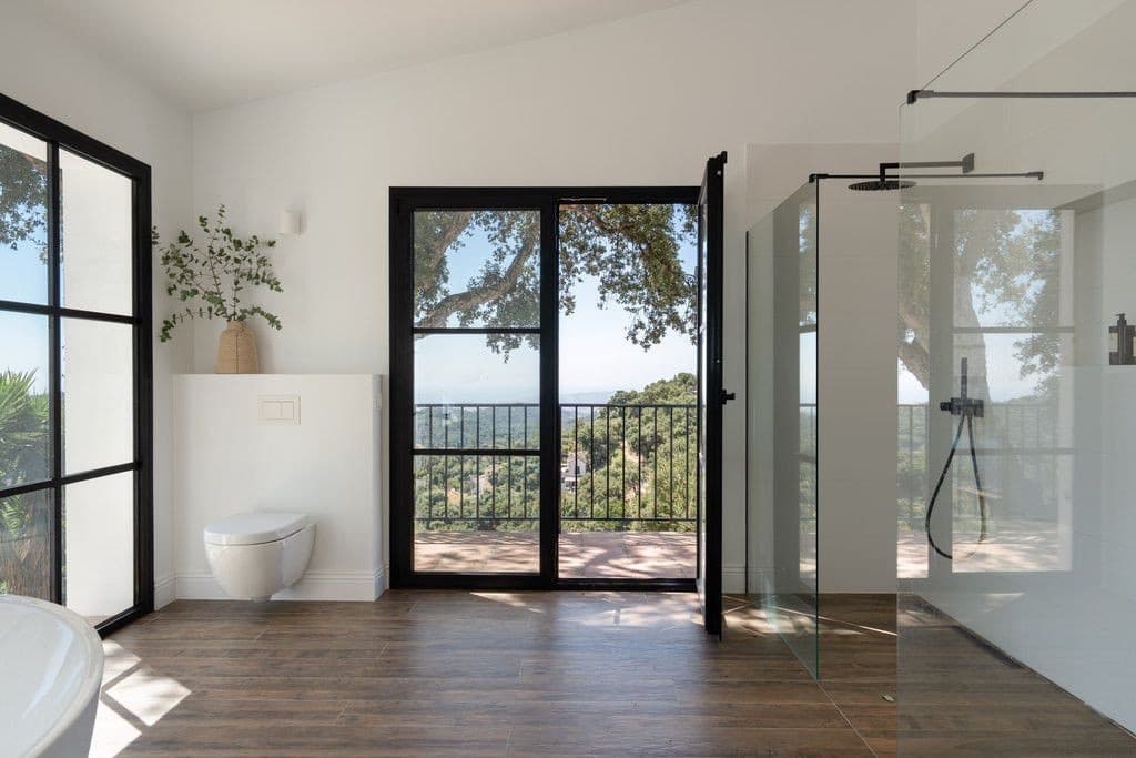 5 bedroom Finca/Country House for sale in Casares - € 1,550,000 (Ref: 9518793)