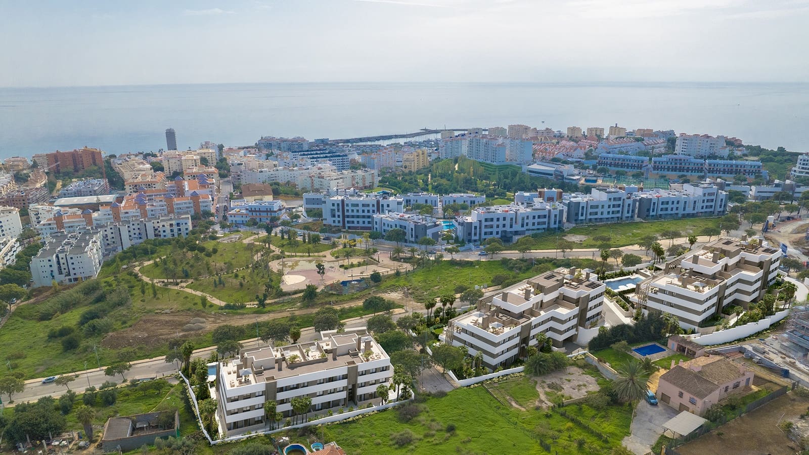 3 bedroom Apartment for sale in Estepona - € 760,000 (Ref: 9527305)
