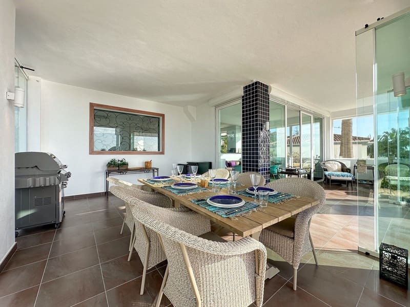 4 camera da letto Villa in vendita in La Capellania con piscina garage - 2.695.000 € (Rif: 9527341)