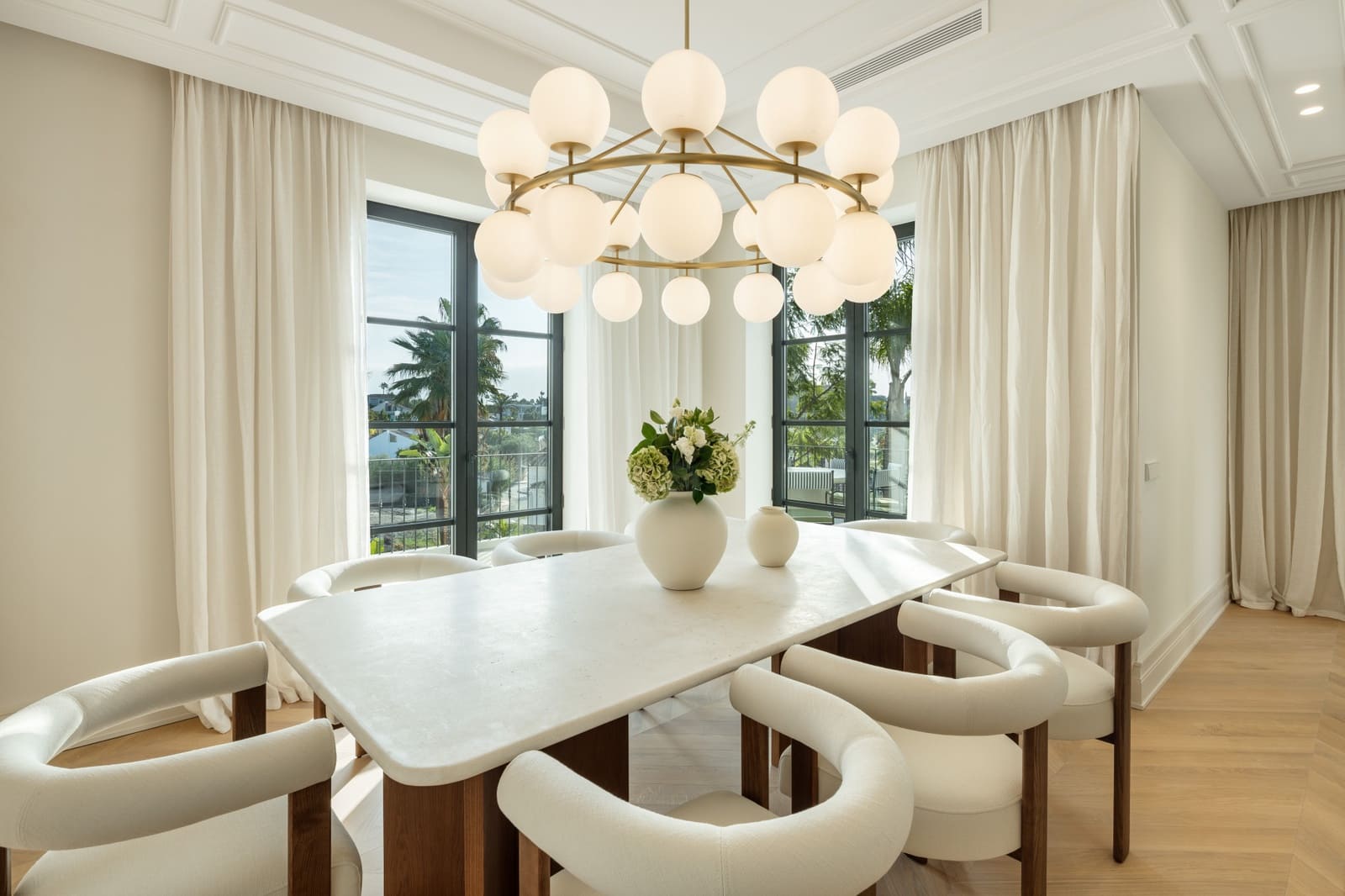 5 bedroom Villa for sale in Marbella with garage - € 4,995,000 (Ref: 9527348)