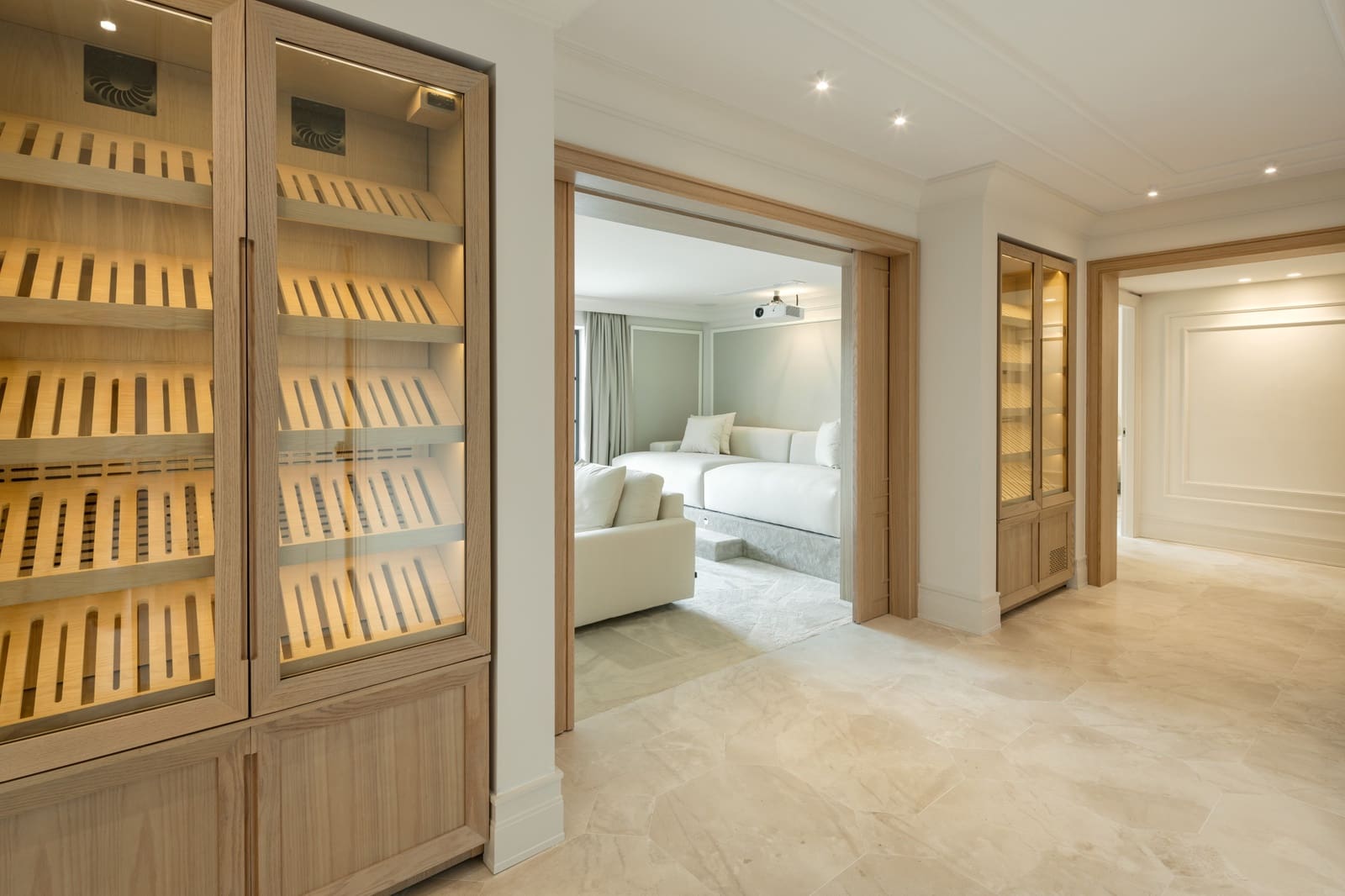 5 bedroom Villa for sale in Marbella with garage - € 4,995,000 (Ref: 9527348)