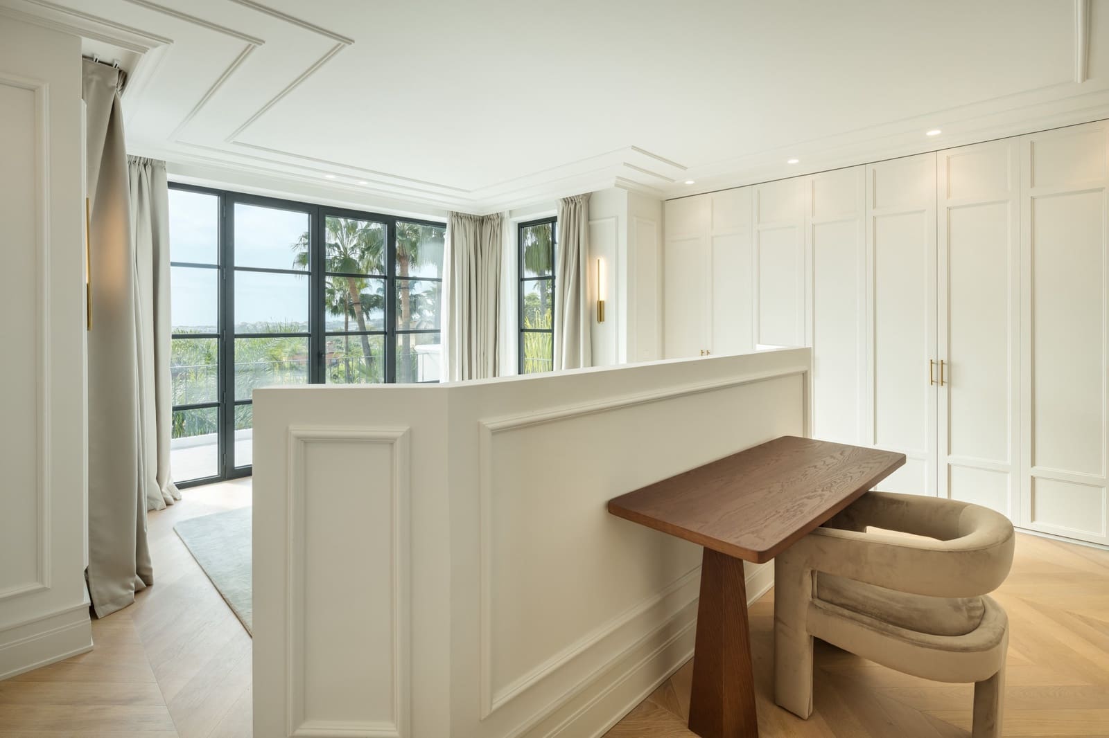 5 bedroom Villa for sale in Marbella with garage - € 4,995,000 (Ref: 9527348)