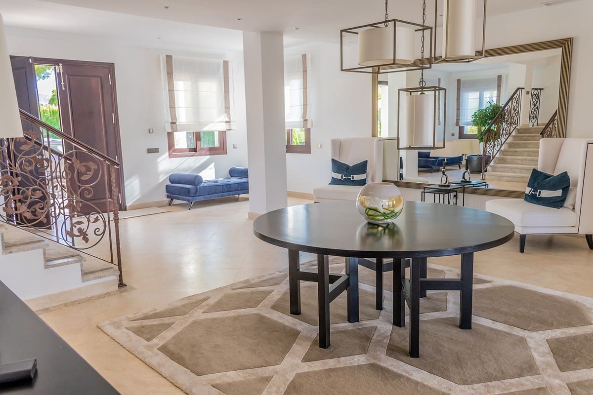 6 soverom Villa til salgs i Guadalmina med svømmebasseng garasje - € 8 450 000 (Ref: 9527386)