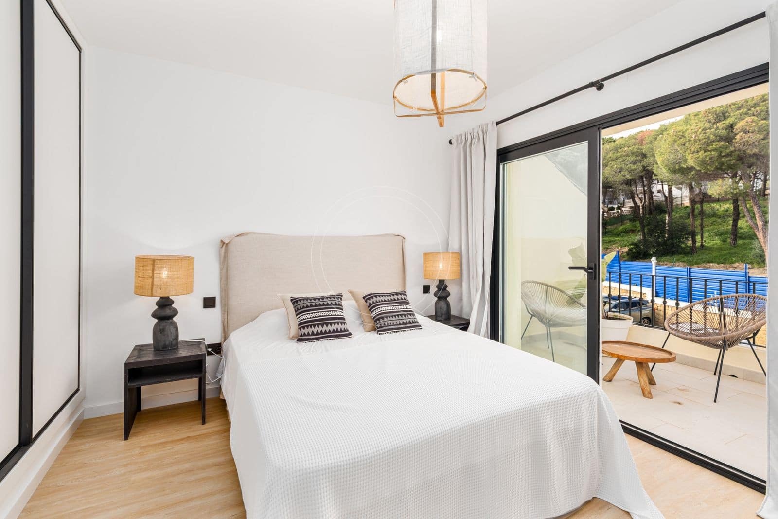 3 soveværelse Byhus til salg i Marbella med swimmingpool - € 850.000 (Ref: 9533425)