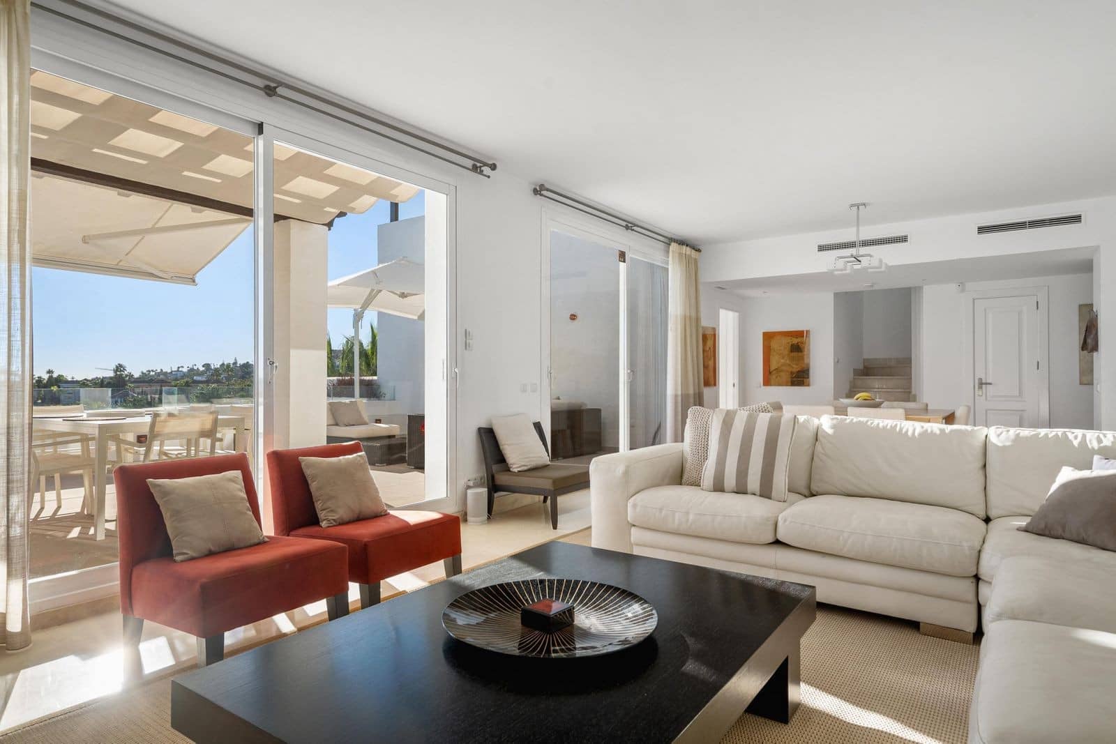 3 bedroom Penthouse for sale in Nueva Andalucia with pool garage - € 1,695,000 (Ref: 9533428)