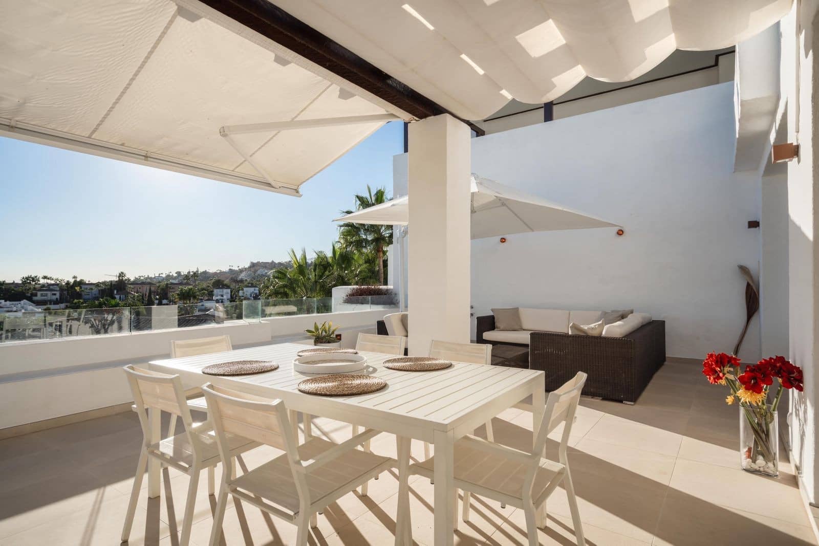 3 bedroom Penthouse for sale in Nueva Andalucia with pool garage - € 1,695,000 (Ref: 9533428)