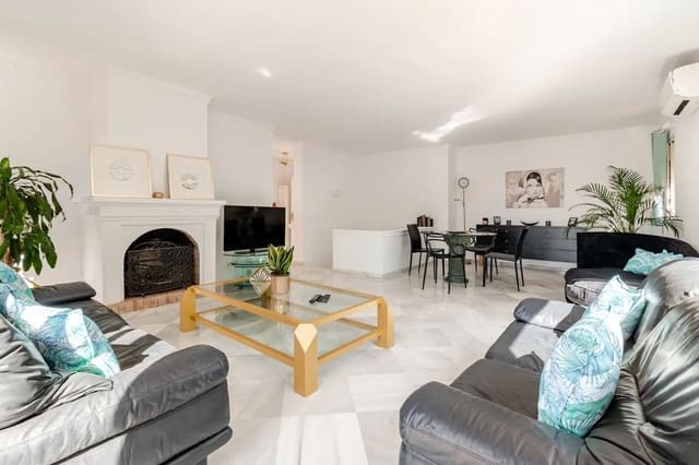 4 Zimmer Villa zu verkaufen in Marbella mit Pool Garage - 1.800.000 € (Ref: 9533429)