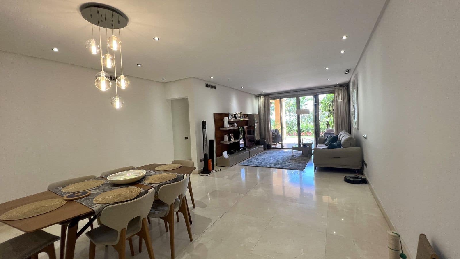 3 Zimmer Apartment zu verkaufen in Marbella mit Pool Garage - 1.495.000 € (Ref: 9535635)