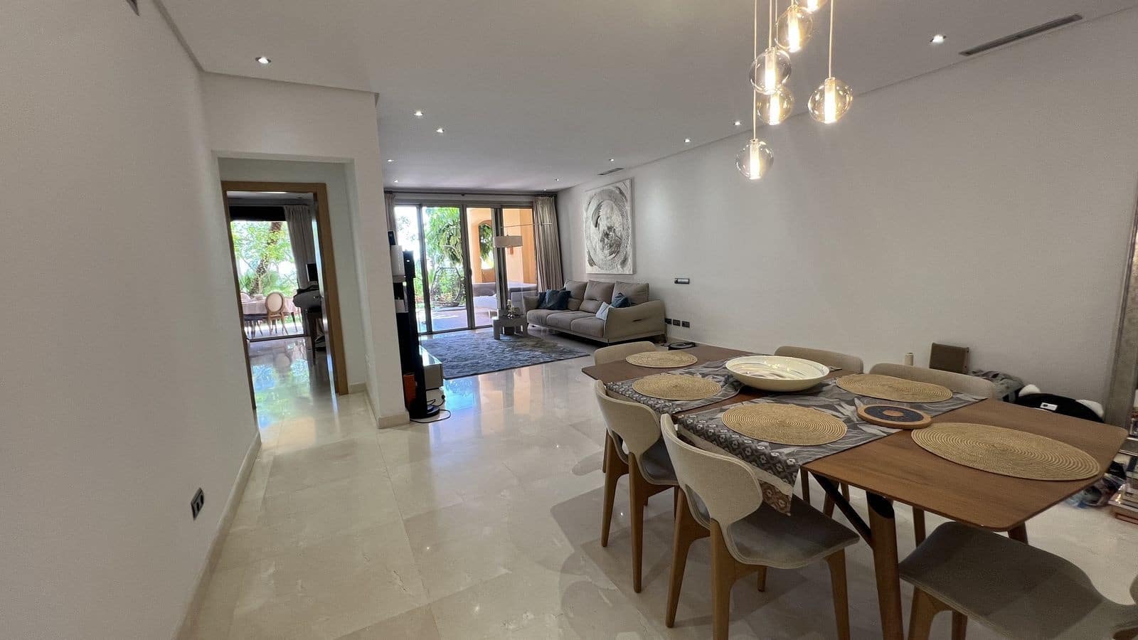 3 Zimmer Apartment zu verkaufen in Marbella mit Pool Garage - 1.495.000 € (Ref: 9535635)