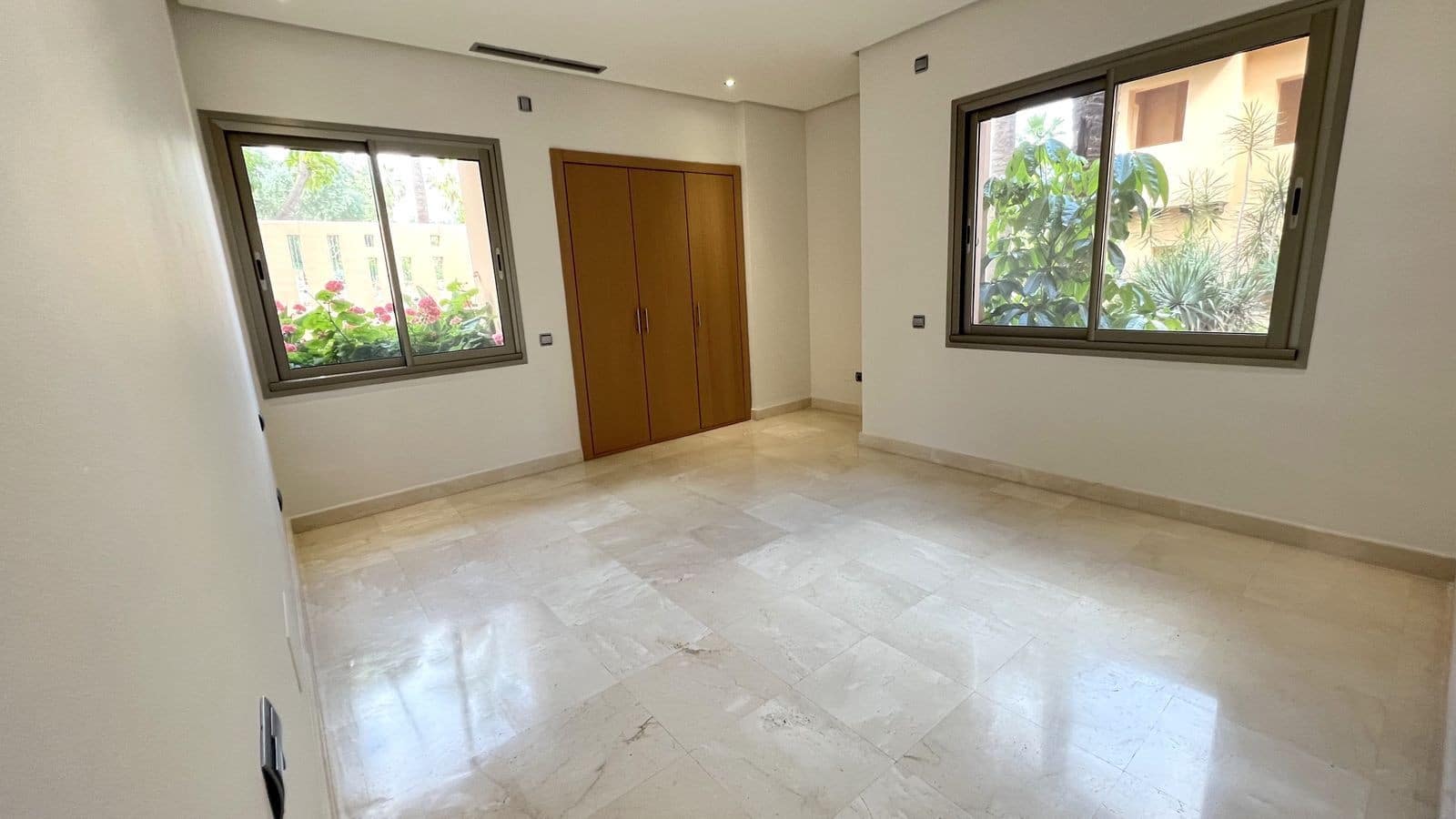 3 Zimmer Apartment zu verkaufen in Marbella mit Pool Garage - 1.495.000 € (Ref: 9535635)