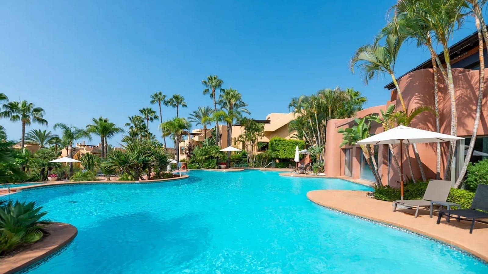 3 Zimmer Apartment zu verkaufen in Marbella mit Pool Garage - 1.495.000 € (Ref: 9535635)