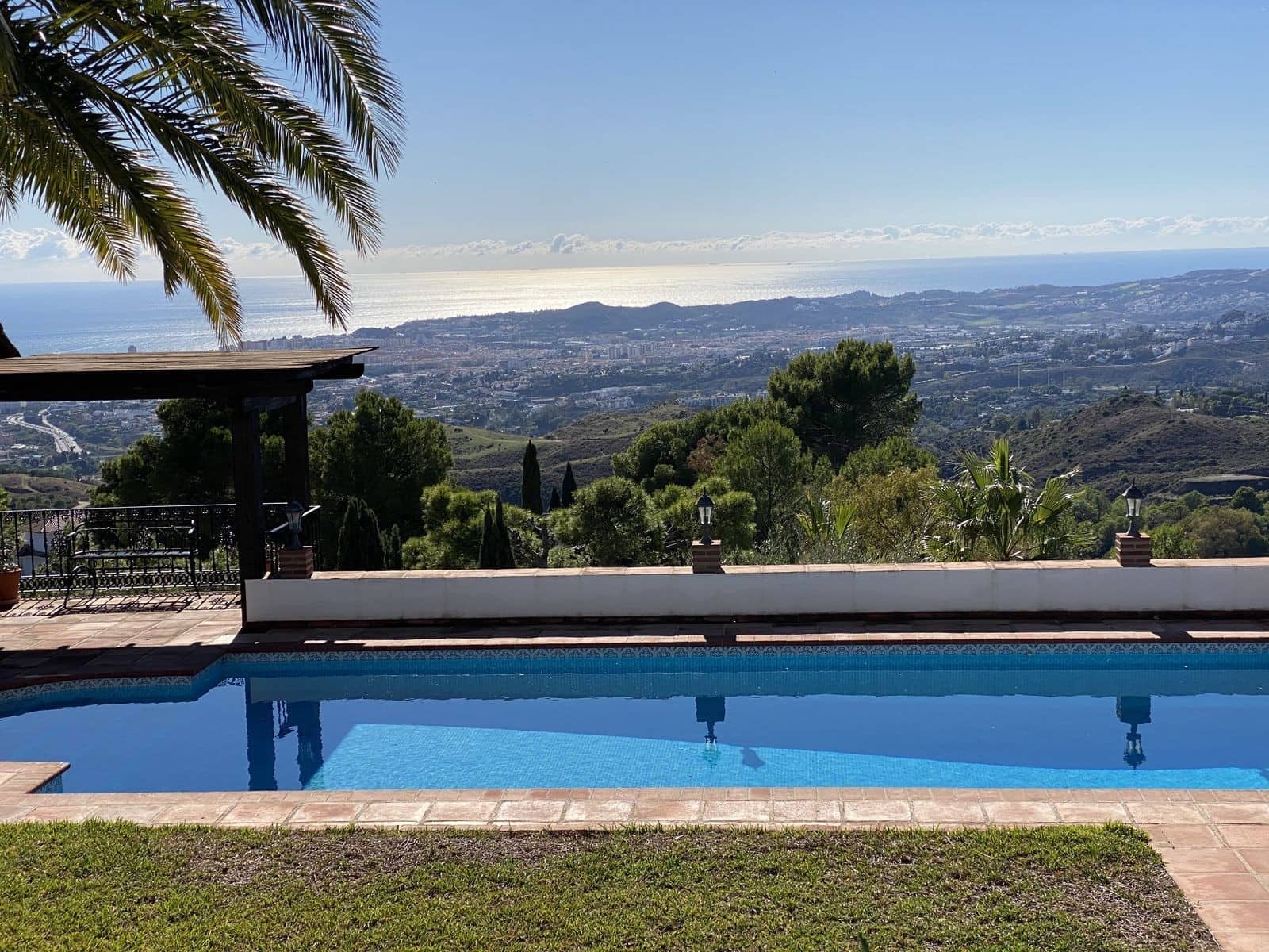 4 soverom Villa til salgs i Mijas med svømmebasseng garasje - € 1 750 000 (Ref: 9535636)