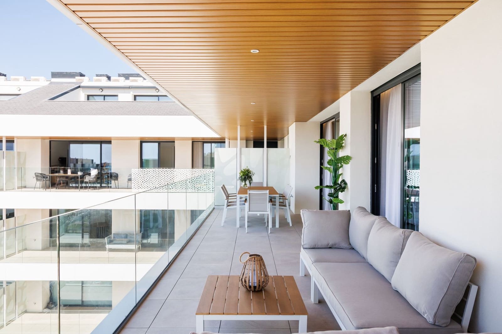 3 bedroom Apartment for sale in Fuengirola with pool garage - € 1,051,000 (Ref: 9543164)