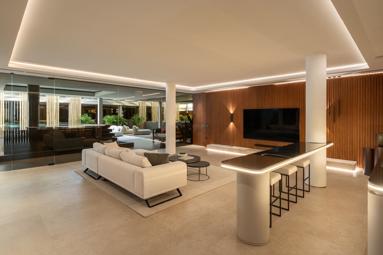 6 Zimmer Villa zu verkaufen in La Quinta mit Pool Garage - 7.395.000 € (Ref: 9551107)