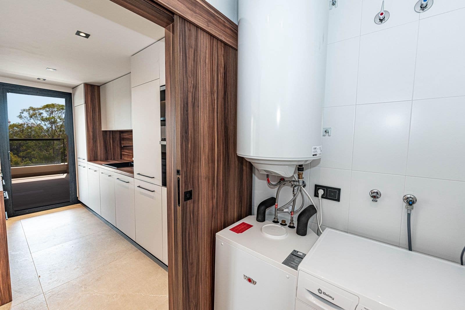 3 chambre Appartement à vendre à Nueva Andalucia avec piscine garage - 895 000 € (Ref: 9564896)